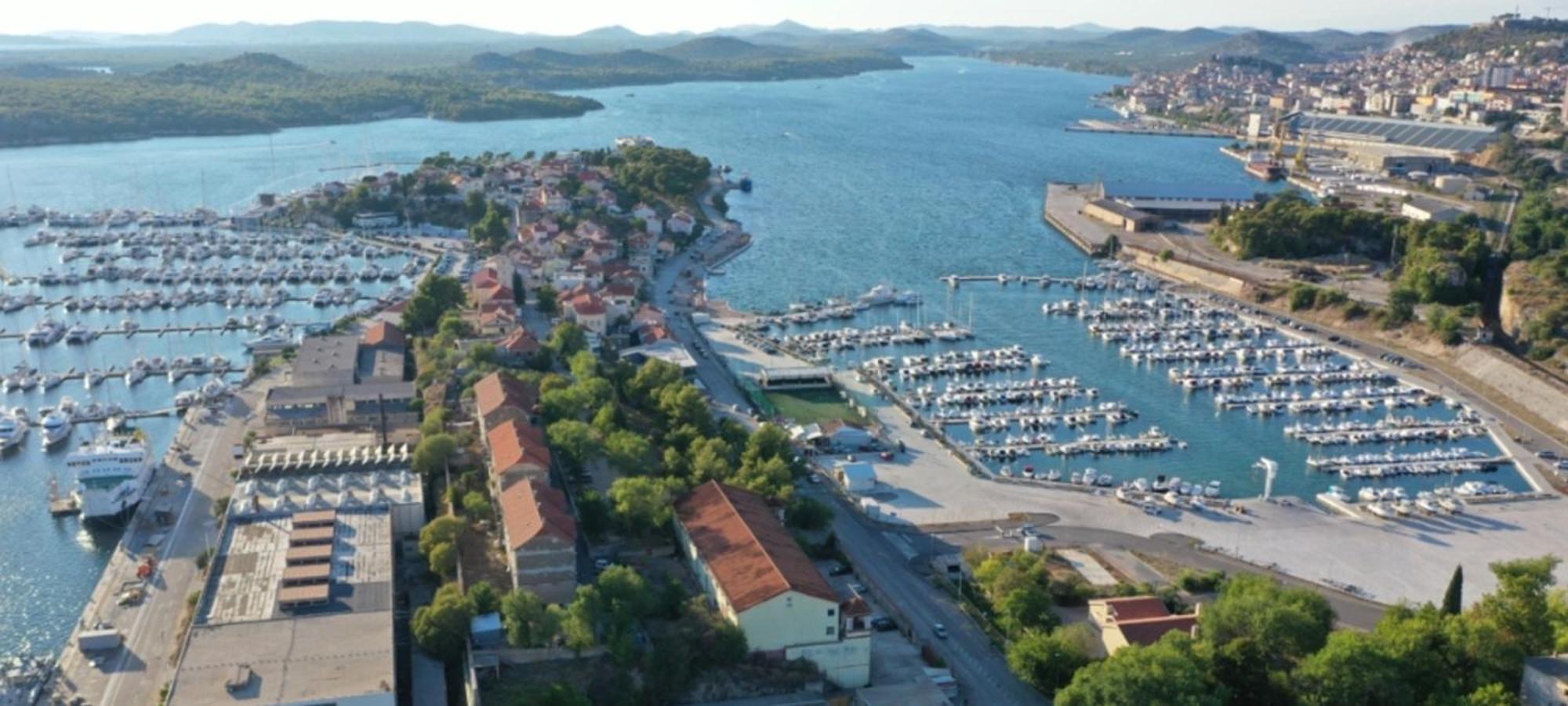 Vila Kuca Za Odmor Eni **** Šibenik Exteriér fotografie