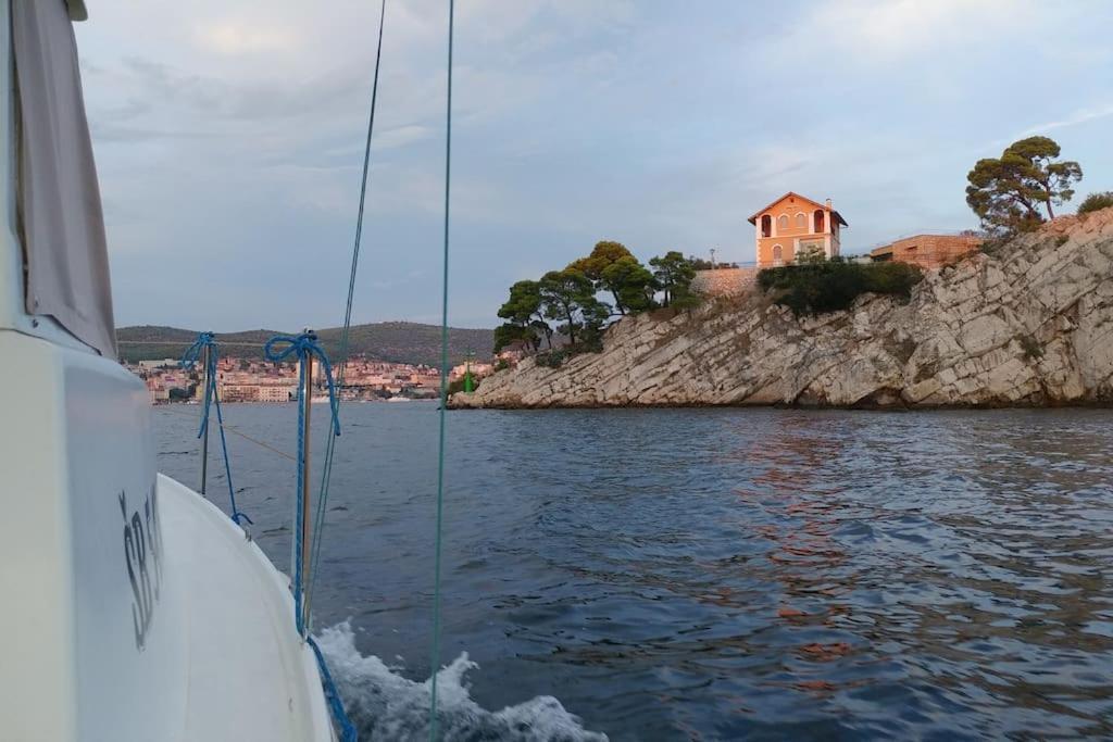 Vila Kuca Za Odmor Eni **** Šibenik Exteriér fotografie