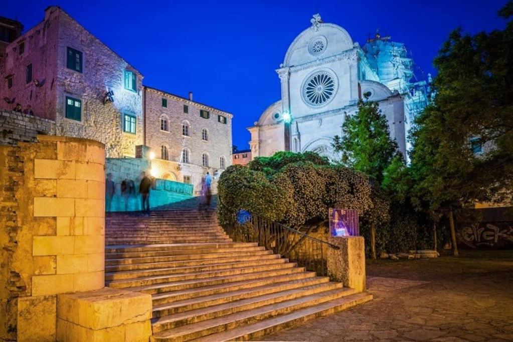 Vila Kuca Za Odmor Eni **** Šibenik Exteriér fotografie